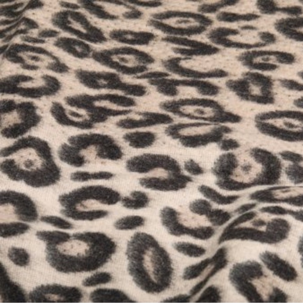V. Fraas Cashmink Leopard Muffler Scarf – NWT | MSRP $58 - Picture 4 of 4